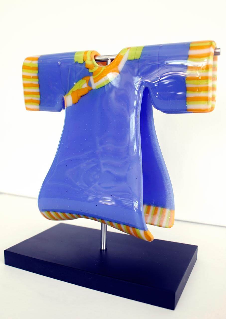 Kimono Técnica: caída libre /casting Medidas: 20 cm x 20 cm Kimono Técnica: caída libre /casting Medidas: 20 cm x 20 cm